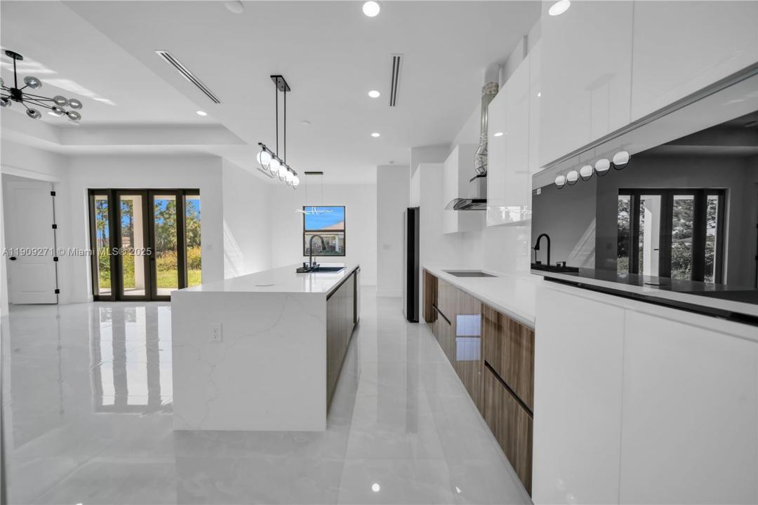 4213 20TH ST SW, Lehigh Acres, فلوريدا 33976, الولايات المتحدة