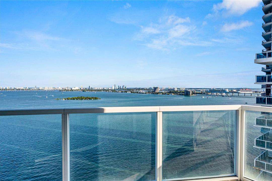 665 NE 25th St 2301, Miami, فلوريدا 33137, الولايات المتحدة