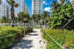 6061 Collins Ave 7B, Miami Beach, פלורידה 33140, ארצות הברית של אמריקה 