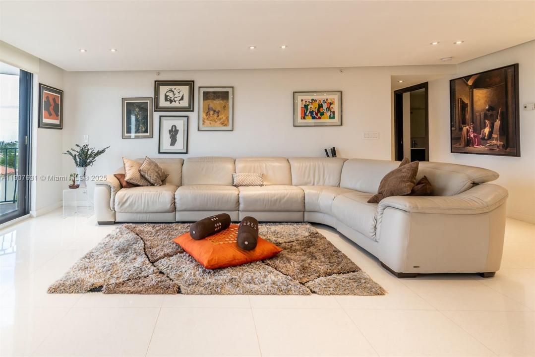 8877 Collins Ave 604, Surfside, Florida 33154