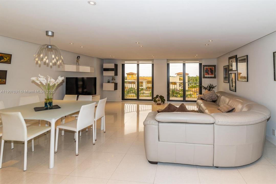 8877 Collins Ave 604, Surfside, Florida 33154