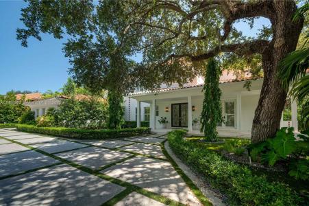 680 Destacada Ave, Coral Gables, Florida 33156, USA