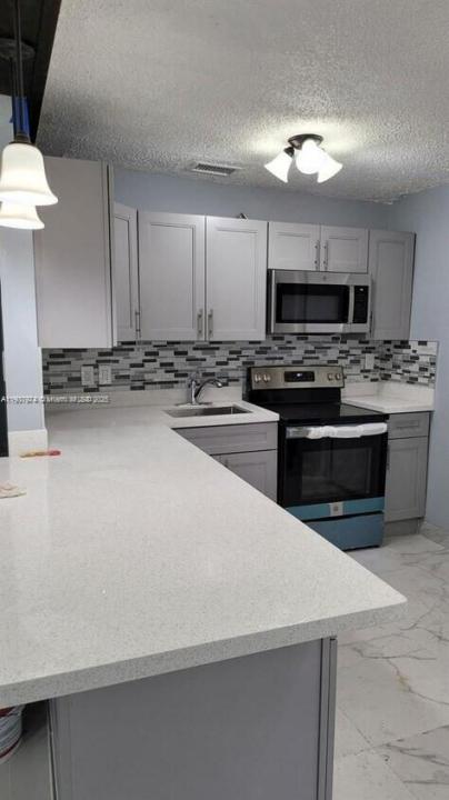 935 W 5 St, Riviera Beach, Florida 33404, HOA KỲ