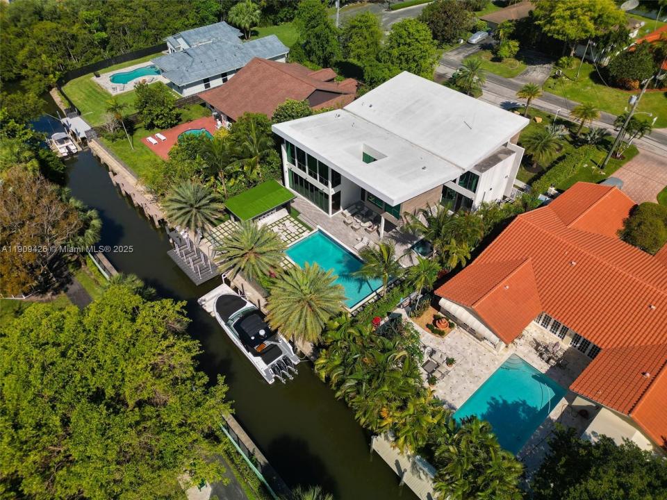 521 Holiday Dr, Hallandale Beach, 플로리다 33009, 미국