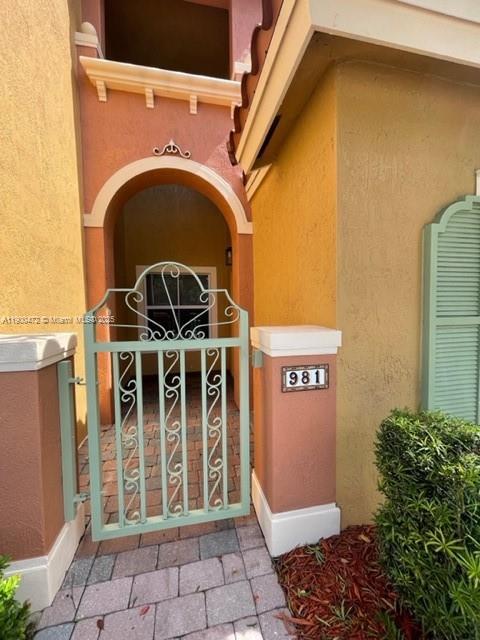 981 SW 143rd Ave 1402, Pembroke Pines, Floride 33027, États-Unis