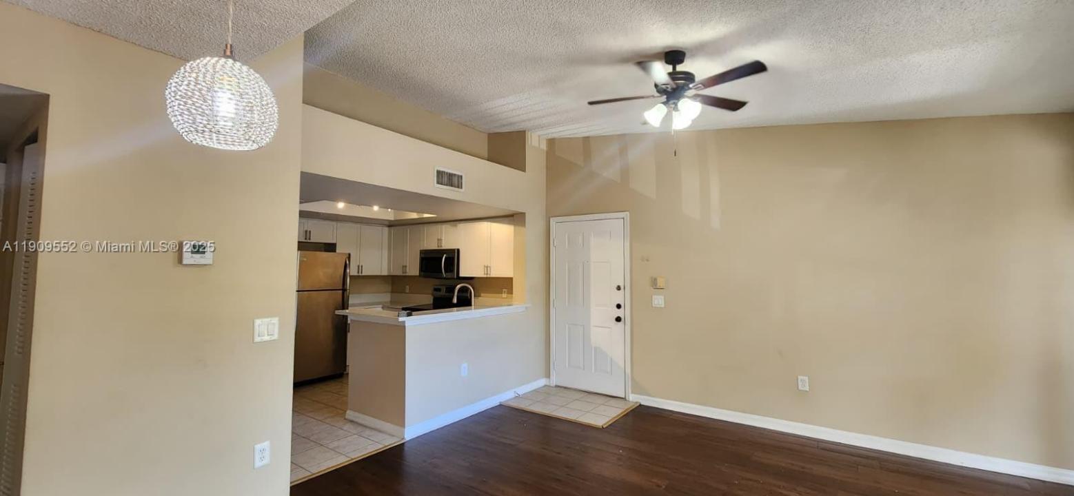 4151 N Haverhill Rd 1523, West Palm Beach, Флорида 33417, Соединенные Штаты