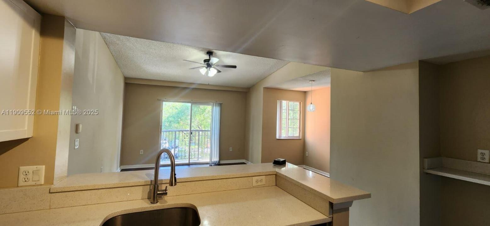 4151 N Haverhill Rd 1523, West Palm Beach, Флорида 33417, Соединенные Штаты