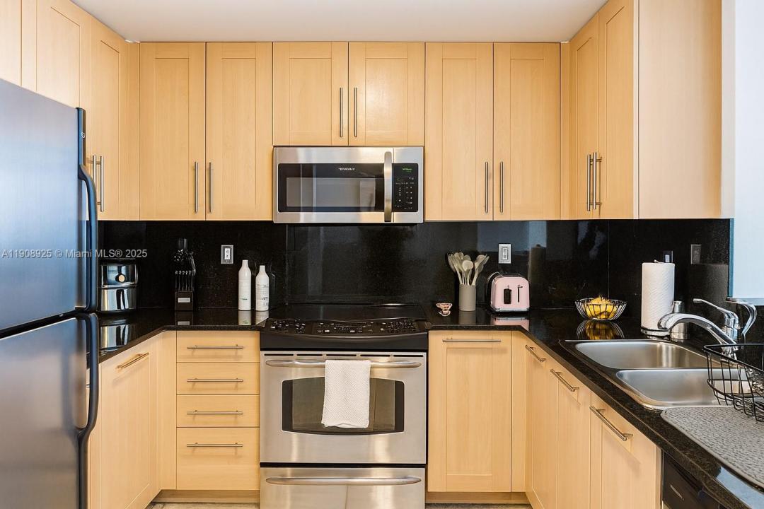 511 SE 5th Ave 1408, Fort Lauderdale, Floryda 33301, USA