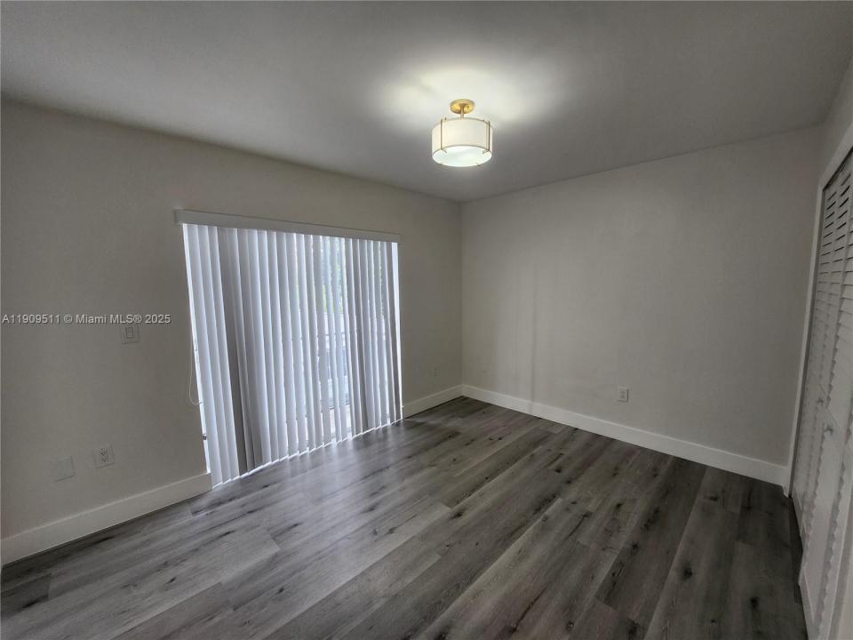 4320 NW 11th St B, Miami, Floride 33126, États-Unis