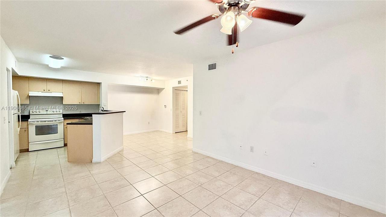 4211 San Marino Blvd 205, West Palm Beach, 佛罗里达州 33409, 美国