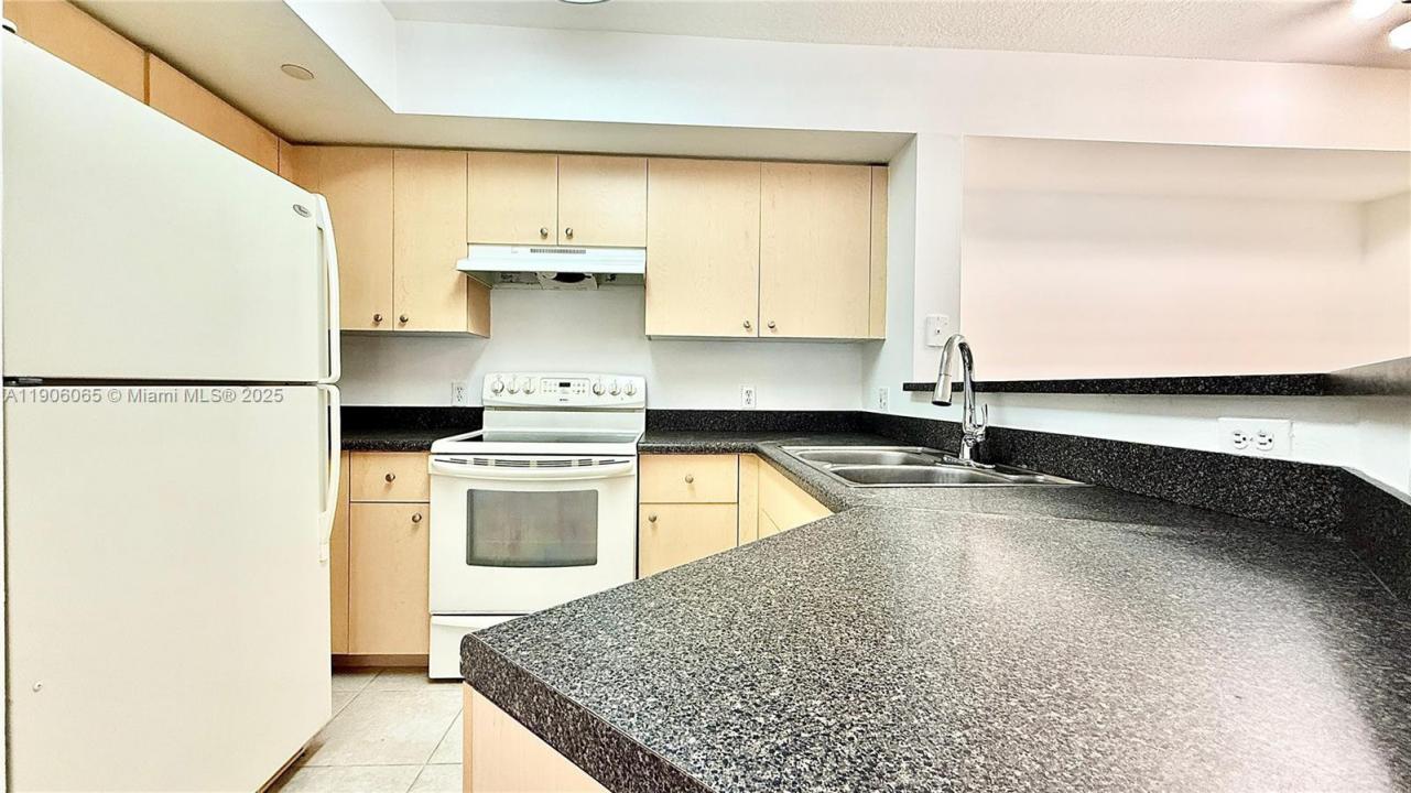 4211 San Marino Blvd 205, West Palm Beach, 佛罗里达州 33409, 美国