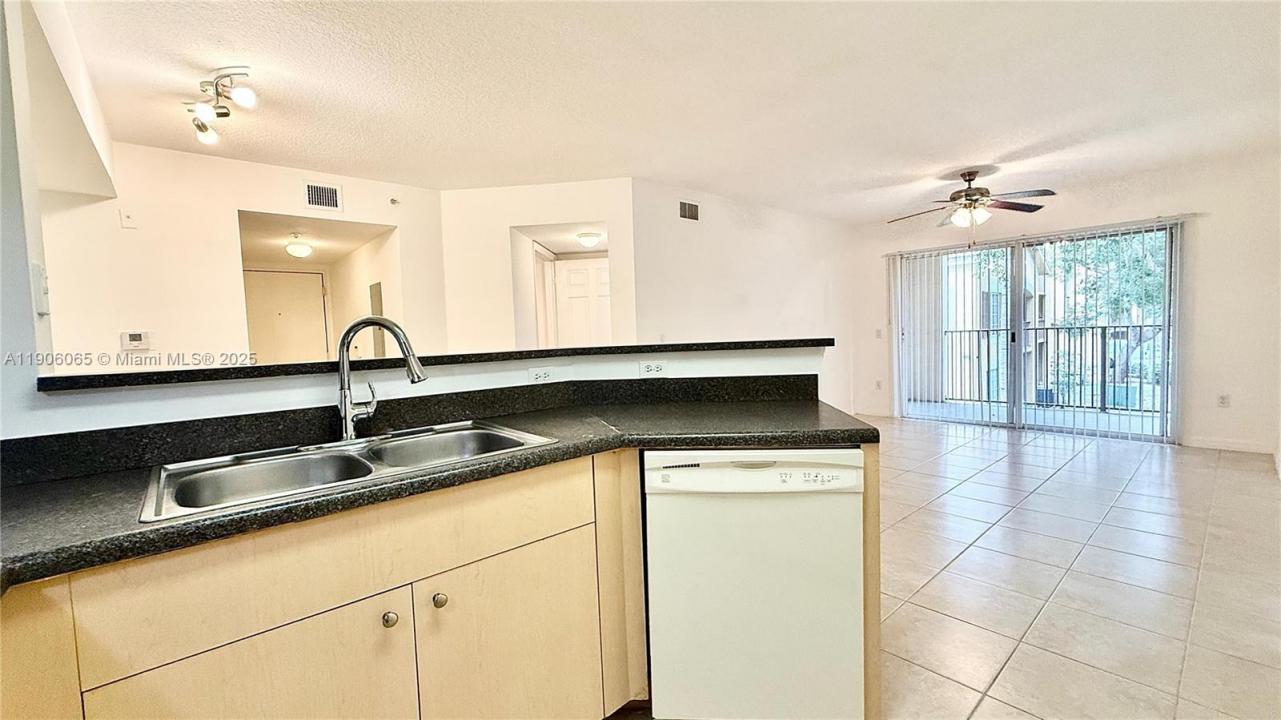 4211 San Marino Blvd 205, West Palm Beach, 佛罗里达州 33409, 美国