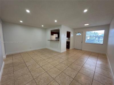 5661 SW 36th Ct 203, Davie, Florida 33314, USA