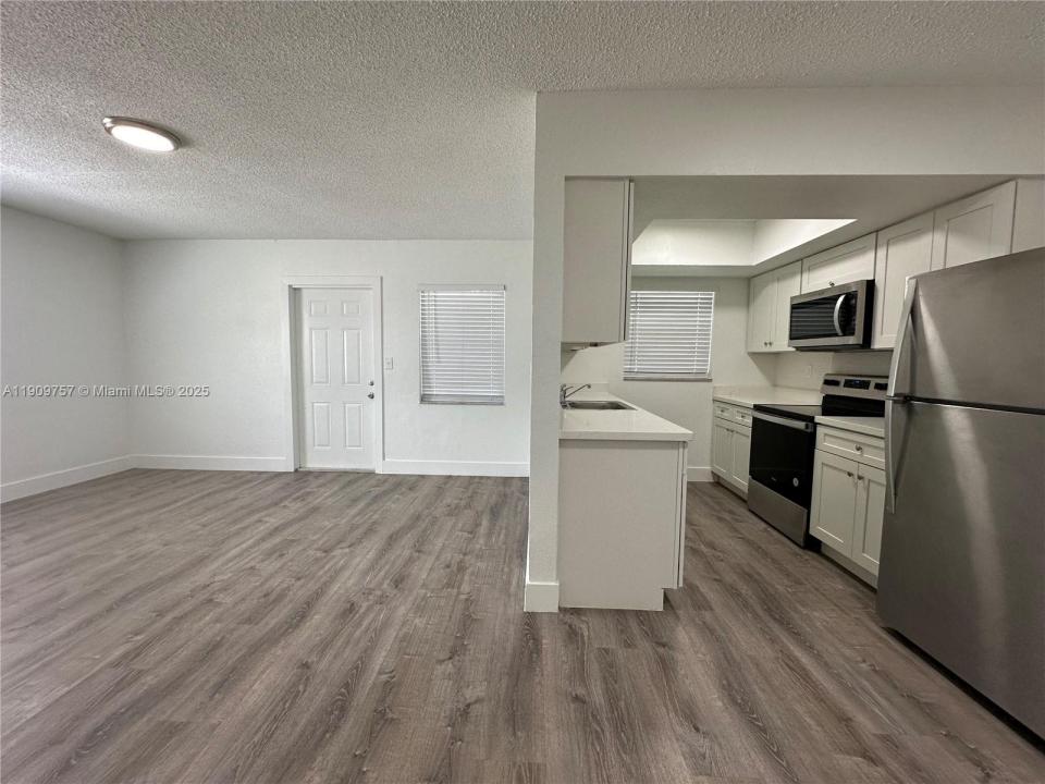 3616 NE 11th Ave 1, Oakland Park, フロリダ 33334, アメリカ合衆国