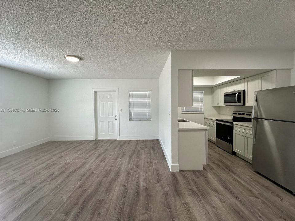 3616 NE 11th Ave 1, Oakland Park, フロリダ 33334, アメリカ合衆国