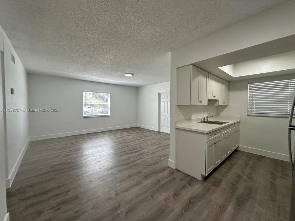 3616 NE 11th Ave 1, Oakland Park, フロリダ 33334, アメリカ合衆国