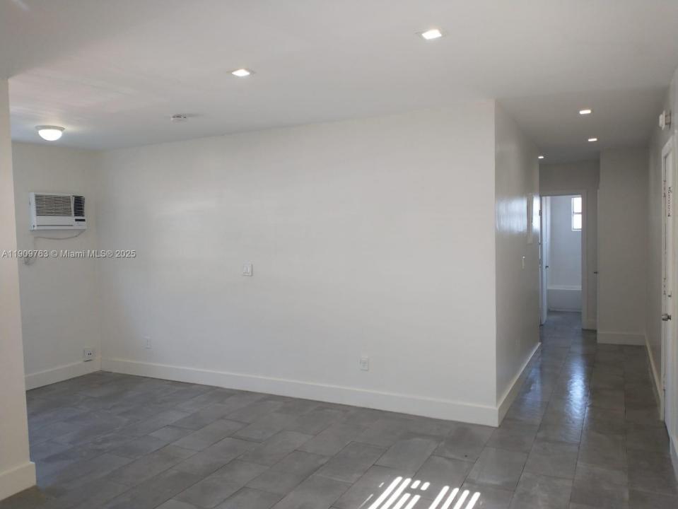 North Miami Beach, Флорида 33162, Соединенные Штаты