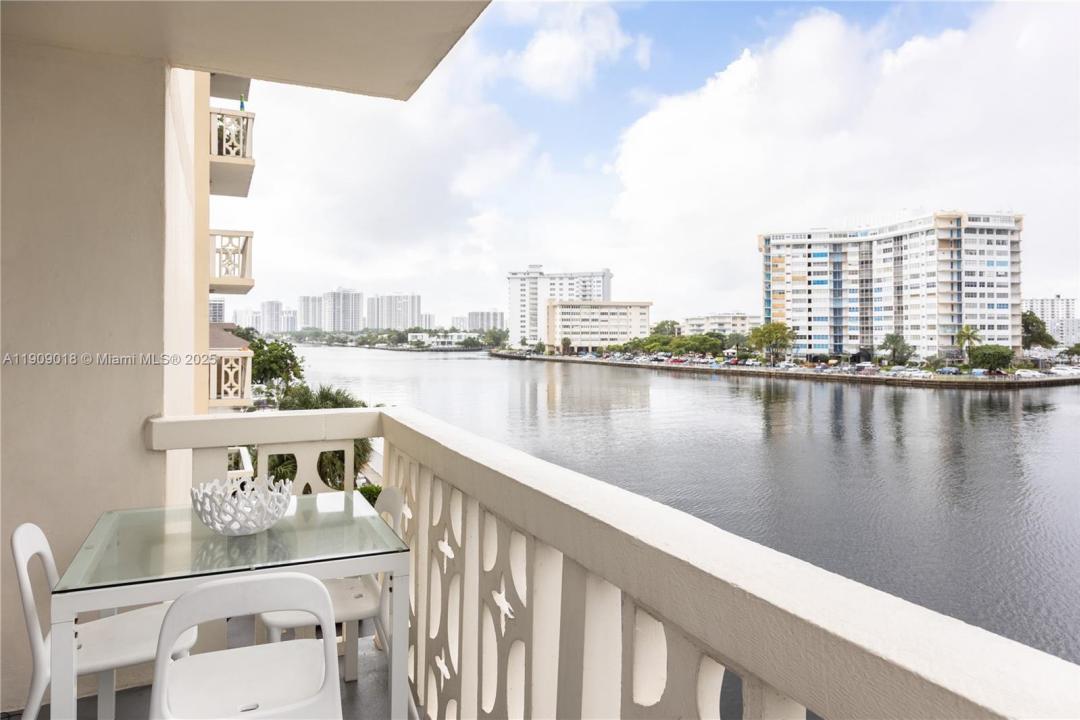 1817 S Ocean Dr 320, Hallandale Beach, Florida 33009, HOA KỲ