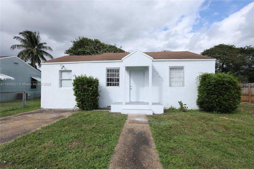 2347 NW 84th St, Miami, Floride 33147, États-Unis