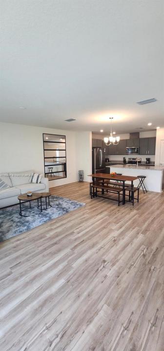 9348 Westside Hills Drive 9348, Kissimmee, Florida 33896, Estados Unidos