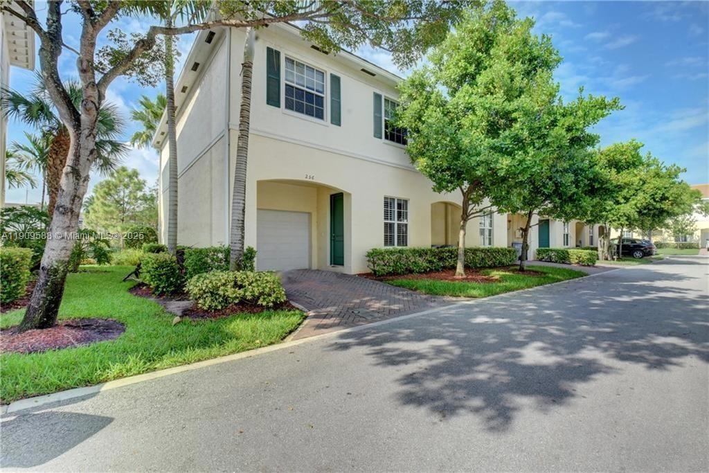 256 SW 6th Ct, Pompano Beach, 佛羅里達州 33060, 美國