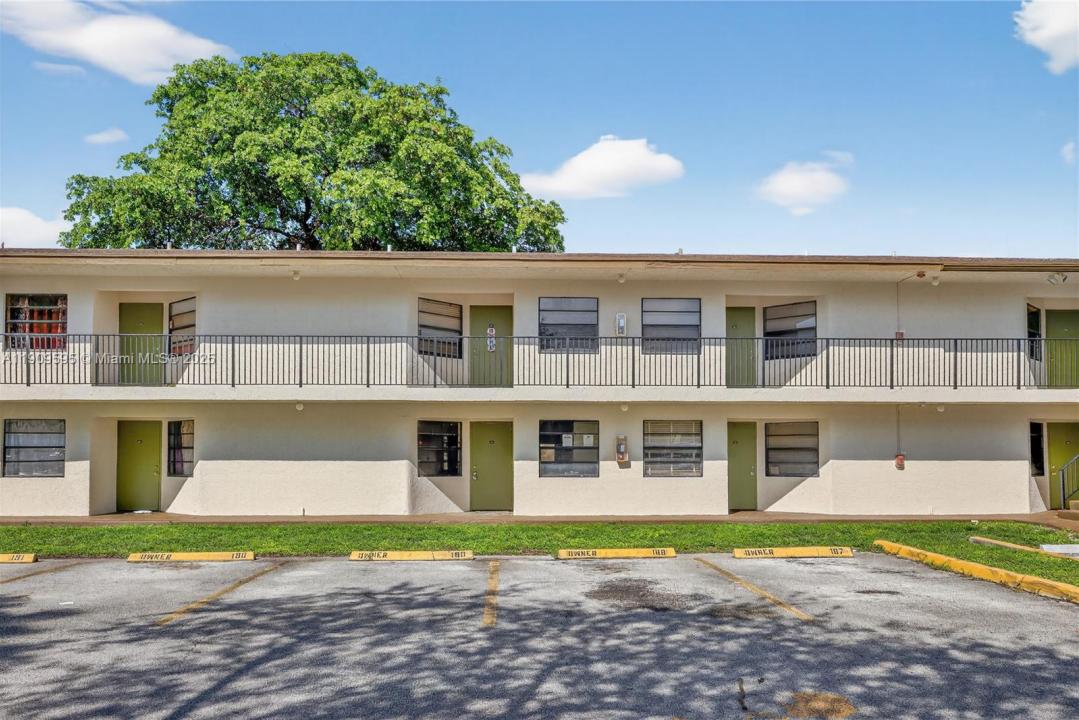 4198 Lakeside Dr 4198, Tamarac, Floride 33319, États-Unis
