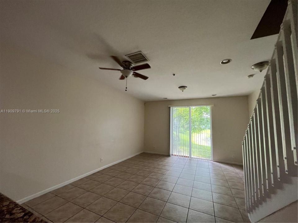 3416 NW 14th Ct 3416, Lauderhill, Флорида 33311, Соединенные Штаты