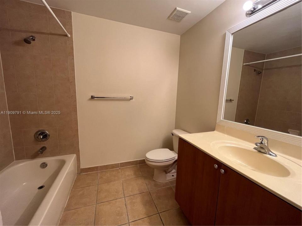 3416 NW 14th Ct 3416, Lauderhill, Флорида 33311, Соединенные Штаты