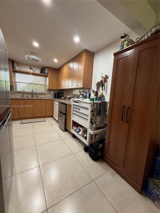 9741 Sunrise Lakes Blvd 107, Sunrise, 佛羅里達州 33322, 美國