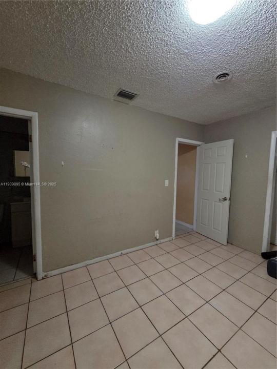 12220 NE Miami Pl 0, North Miami, Floride 33161, États-Unis