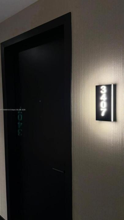 398 NE 5th St 3407, Miami, Floride 33132, États-Unis