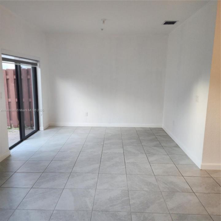 236 SW 159th Ter 236, Pembroke Pines, フロリダ 33027, アメリカ合衆国