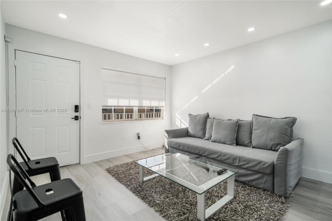 4421 NW 9th St, Miami, Florida 33126