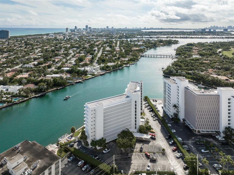 9101 E Bay Harbor Dr 606, Bay Harbor Islands, Florida 33154