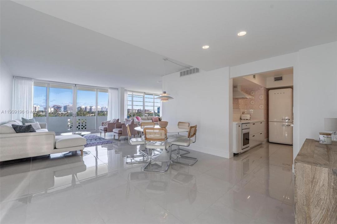 9101 E Bay Harbor Dr 606, Bay Harbor Islands, Florida 33154