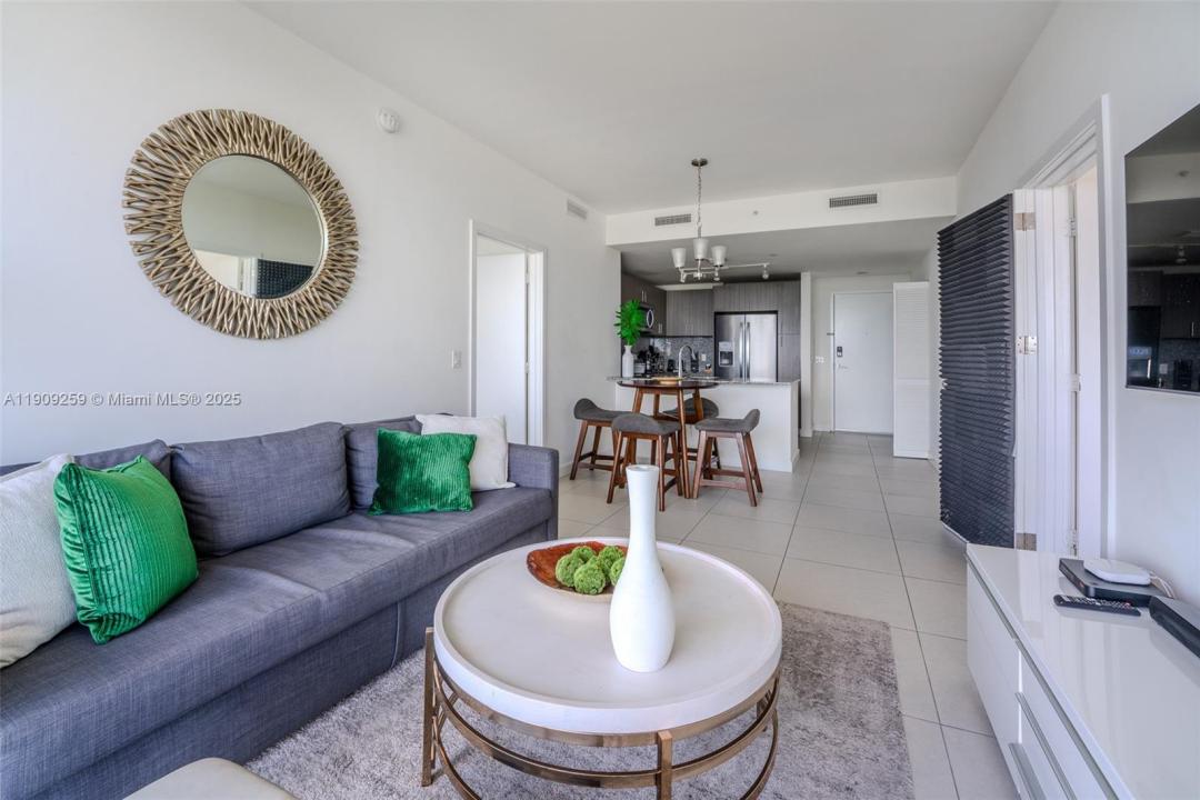 5350 NW 84th Ave 907, Doral, フロリダ 33166, アメリカ合衆国