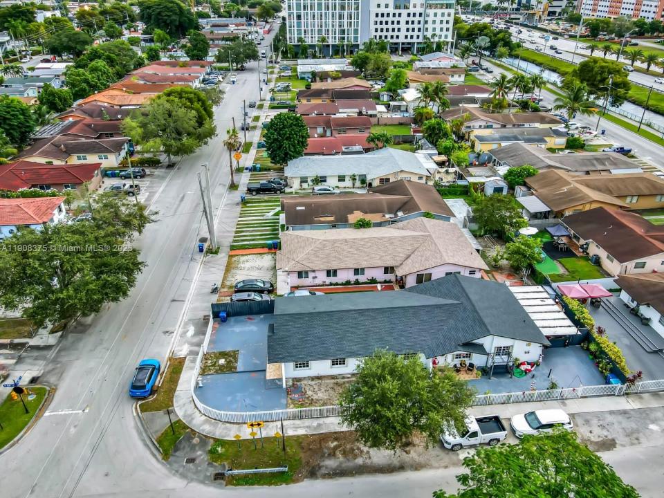 11152 SW 7th St, Sweetwater, Floride 33174, États-Unis