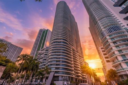 488 NE 18th St 1209, Miami, Florida 33132, USA