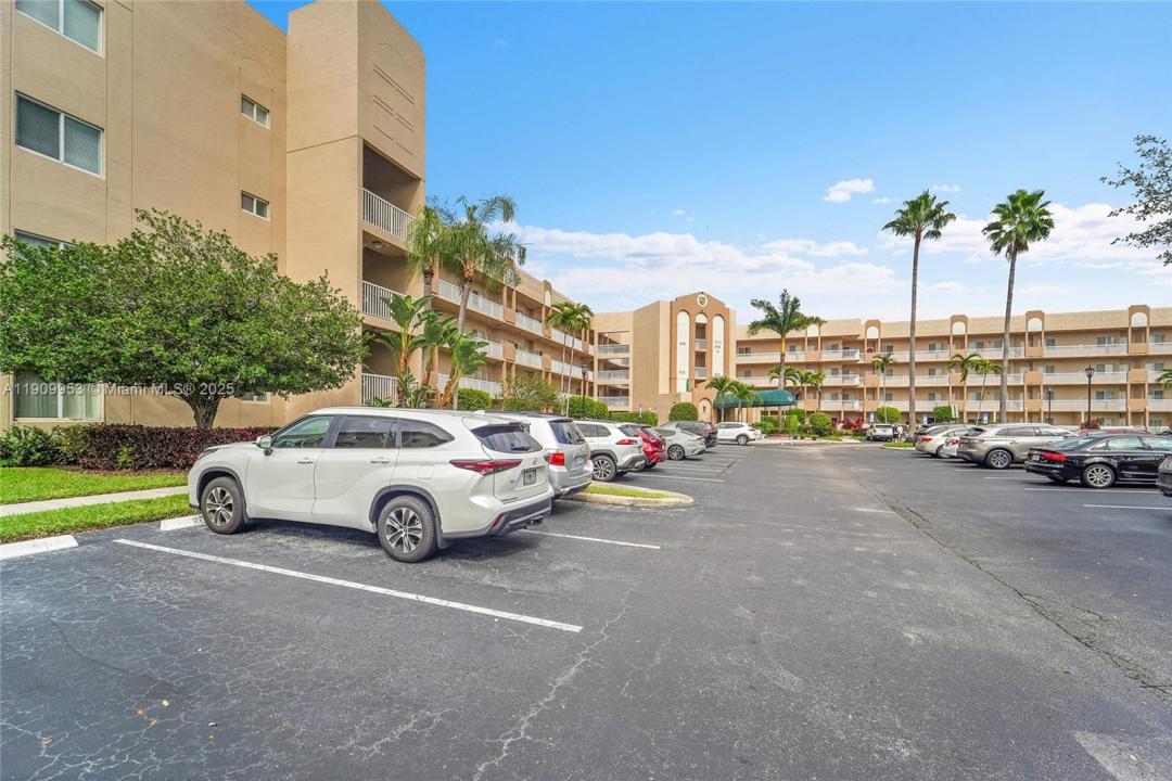 7647 Southampton Ter 403, Tamarac, פלורידה 33321, ארצות הברית של אמריקה