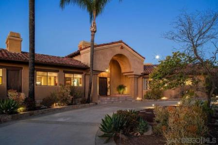 Sandhurst Way, Escondido, Kaliforniya 92026, Amerika Birleşik Devletleri