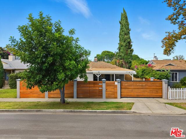 Welby Way, Reseda, Californie 91335, États-Unis