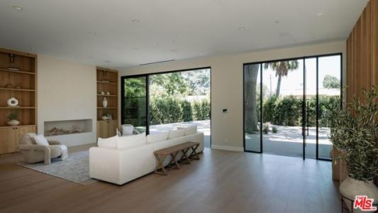 Collins Street, Woodland Hills, Califórnia 91367, Estados Unidos