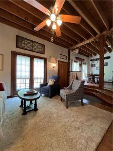 45 Ayrault Street C3, Newport, RI 02840, USA