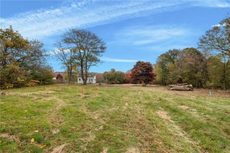 625 North Main Road, Jamestown, Rhode Island 02835, USA