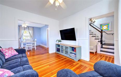 93 Narragansett Avenue, East Providence, 로드아일랜드 02915, 미국