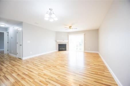 13 Gray Coach Lane 1315, Cranston, ロードアイランド 02921, アメリカ合衆国