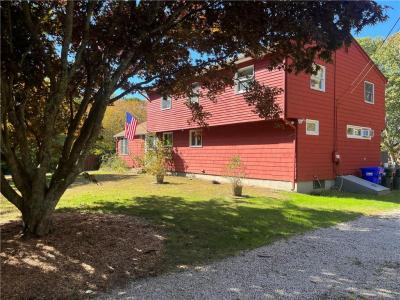 14 Lakeside Drive, Charlestown, Rhode Island 02813, USA