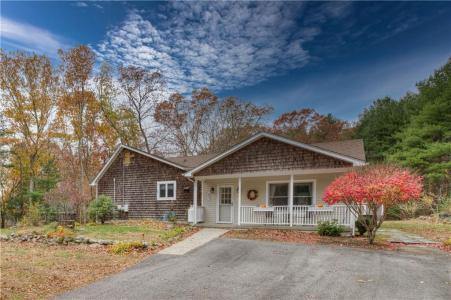 63 Pig Hill Road, Coventry, RI 02816, USA