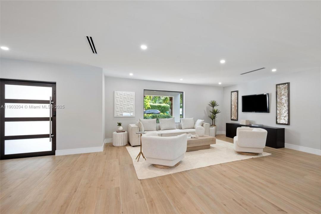 14270 SW 73rd Ave, Palmetto Bay, Florida 33158