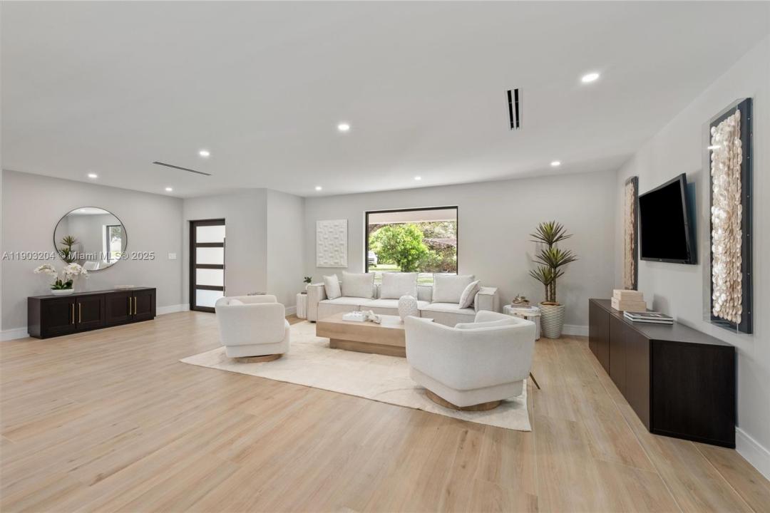 14270 SW 73rd Ave, Palmetto Bay, Florida 33158